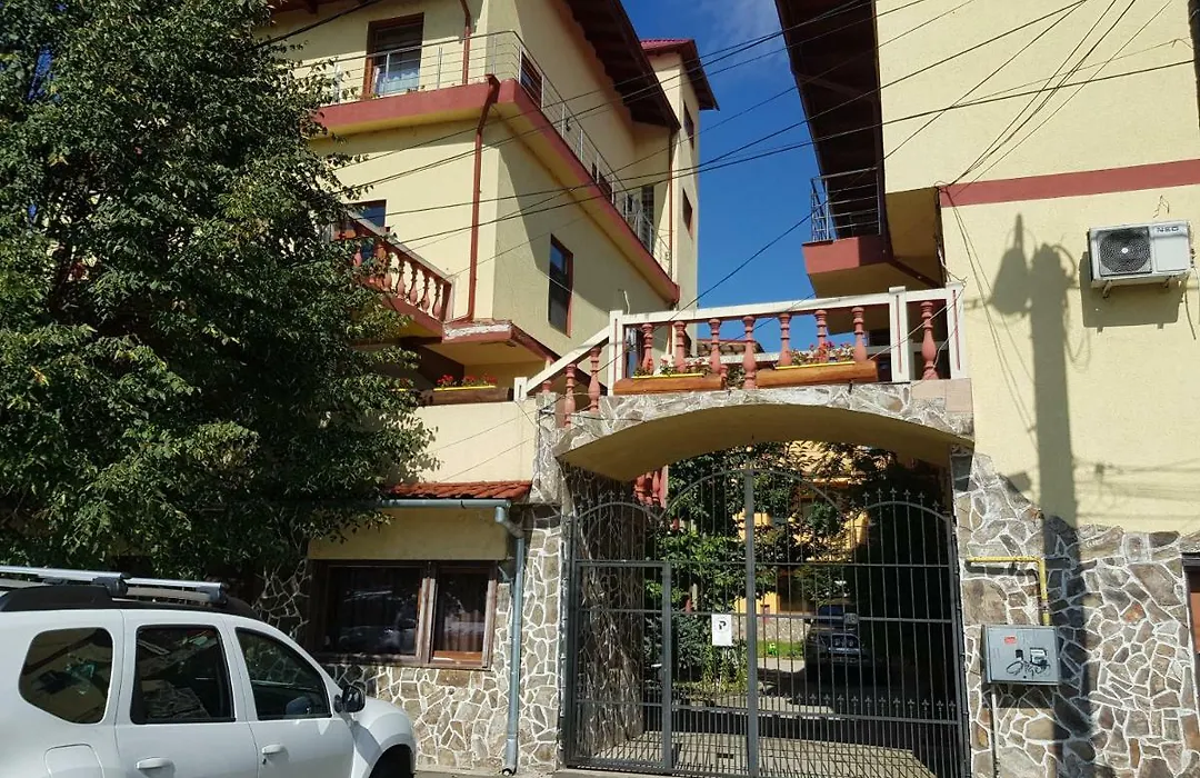 Casa Tiky-1